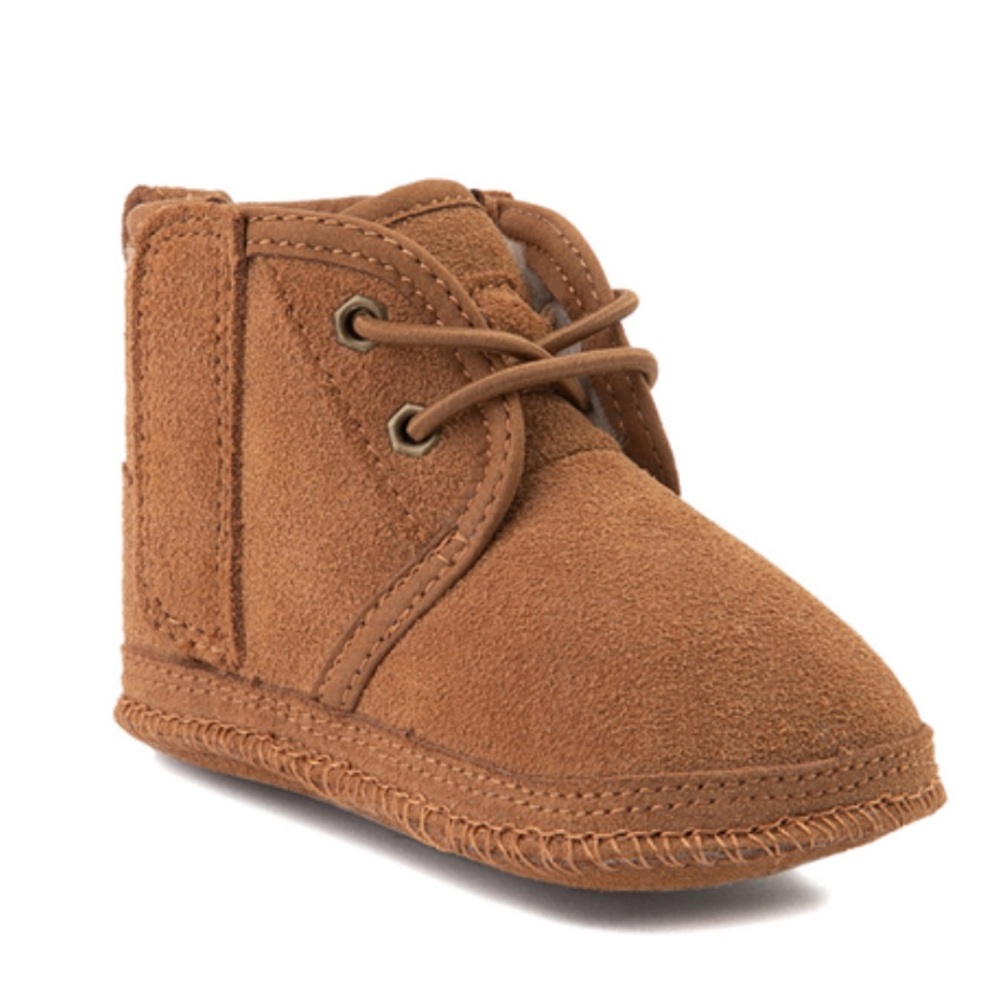 Ugg baby neumel size 4/5